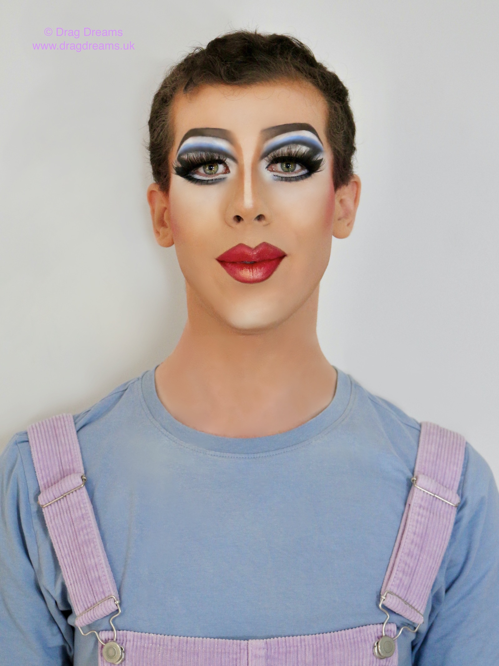 androgynous drag queen-makeovers-London-UK-drag-queens makeover London