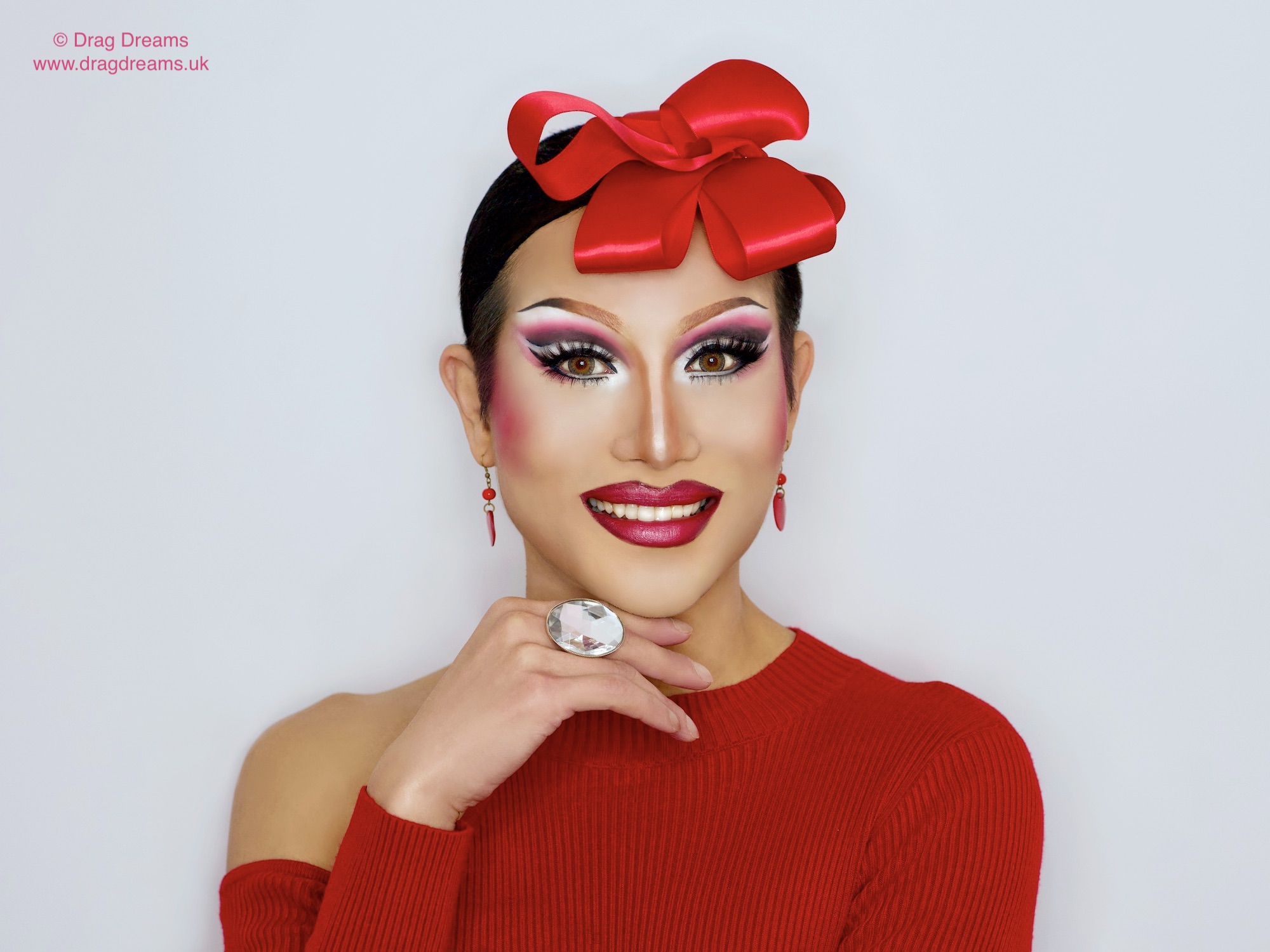 drag-queen-makeovers-service-London-drag-makeup-service